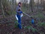 Litter picking at Croft Trail in Swindon.