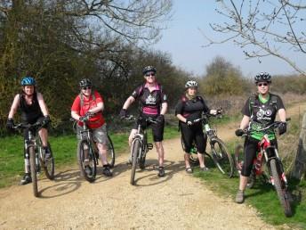 Women mountain bikers near Swindon.